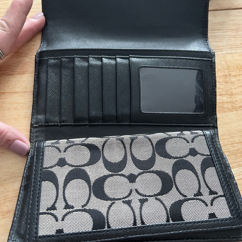 Coach wallet - Picture 3 of 4